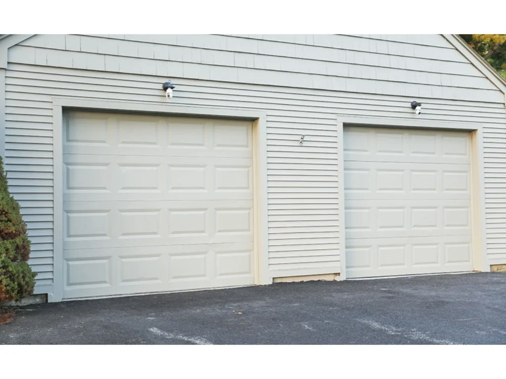 8 Garage Door Styles For Your Homes